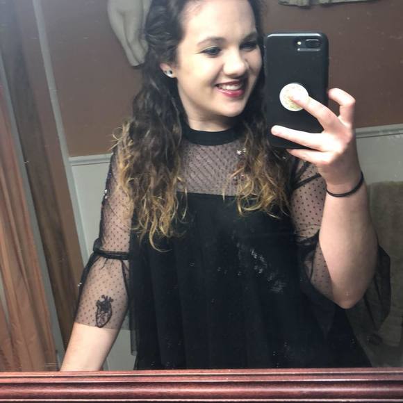 Meet your Posher, Hannah - Picture 1 of 1